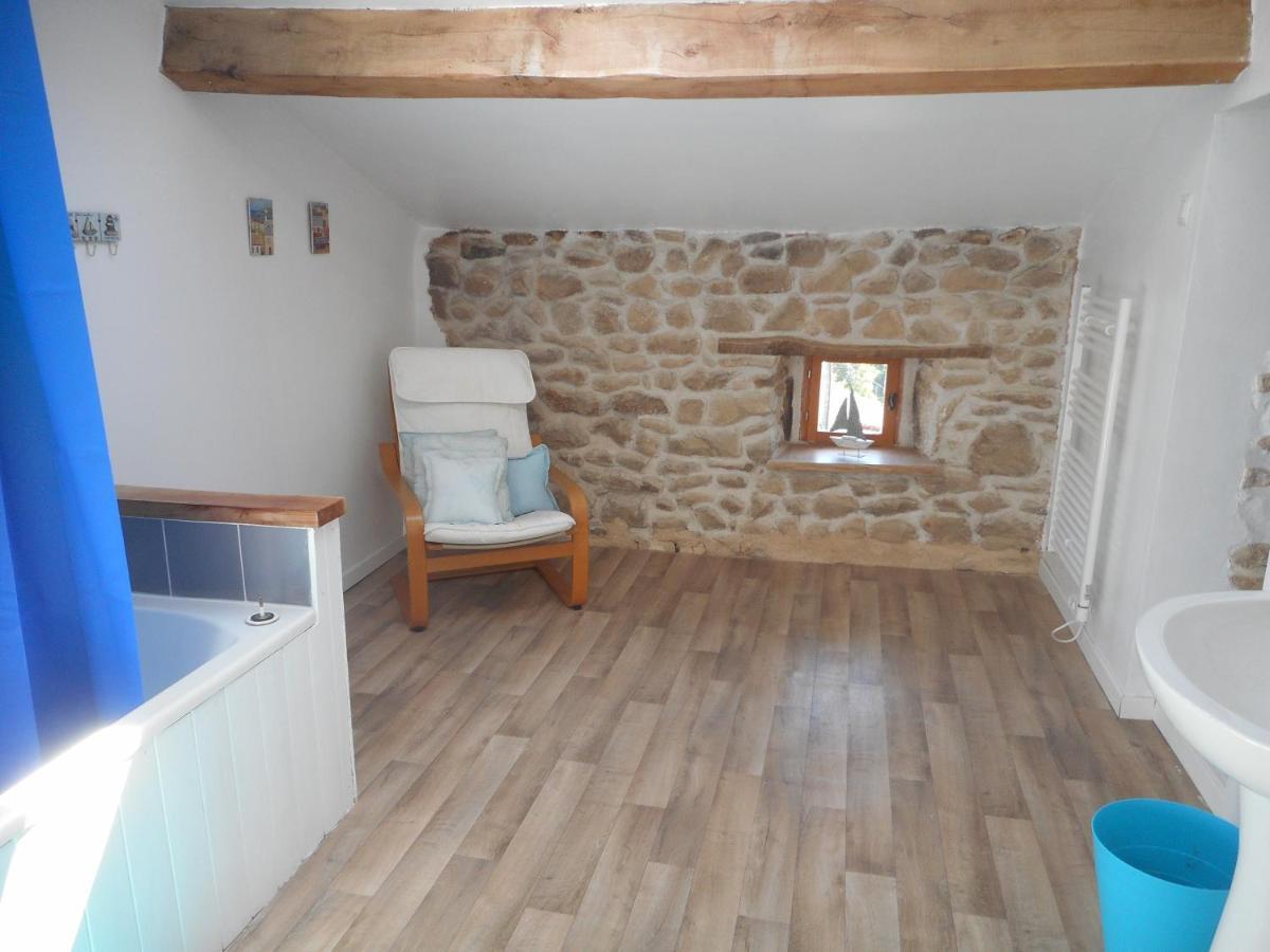 38 Friaudour Bed and Breakfast Saint-Pardoux-lʼOrtigier Εξωτερικό φωτογραφία