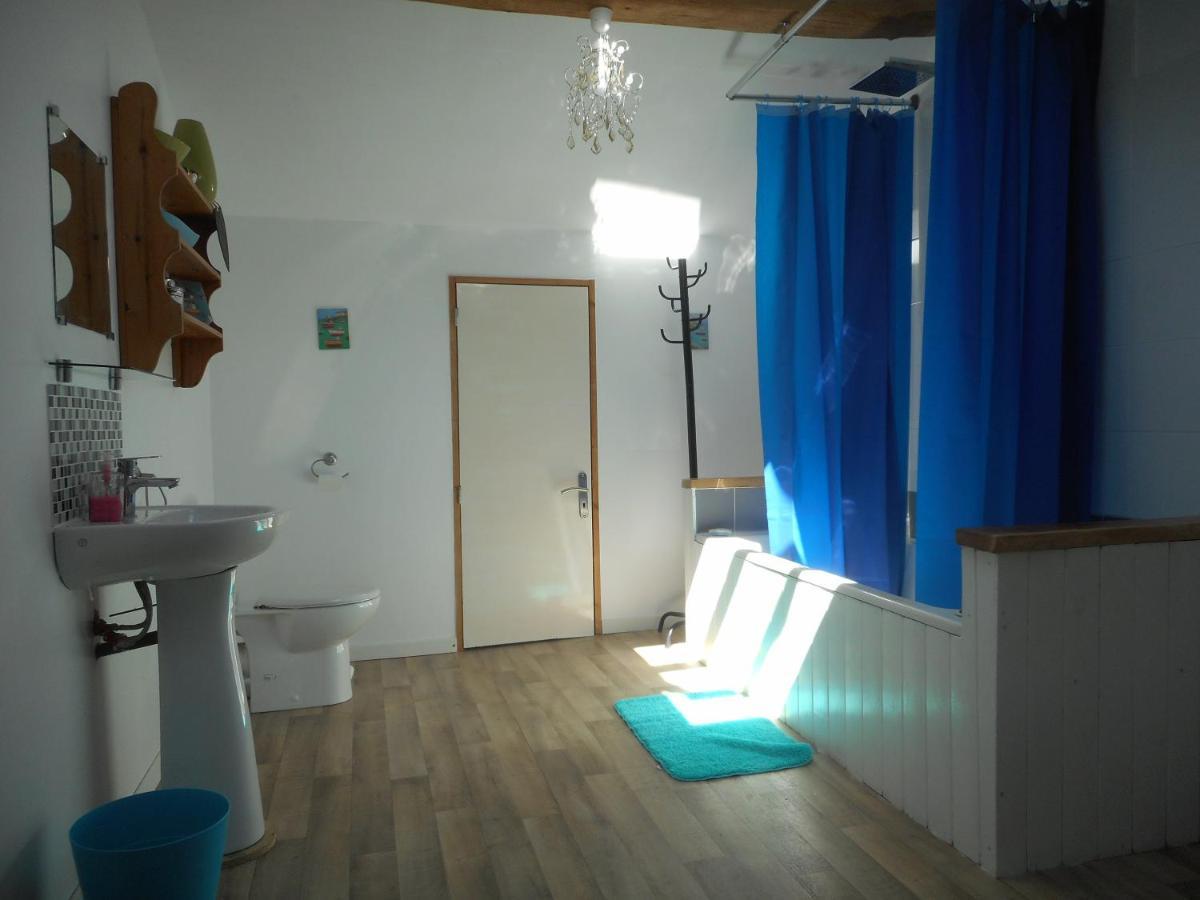 38 Friaudour Bed and Breakfast Saint-Pardoux-lʼOrtigier Εξωτερικό φωτογραφία